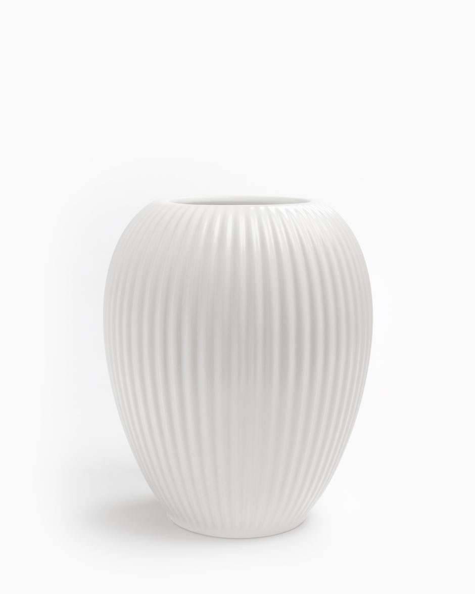 Hvid 18 CM Michael Andersen Keramik Riflet Vase Model 4767 i Stentøj